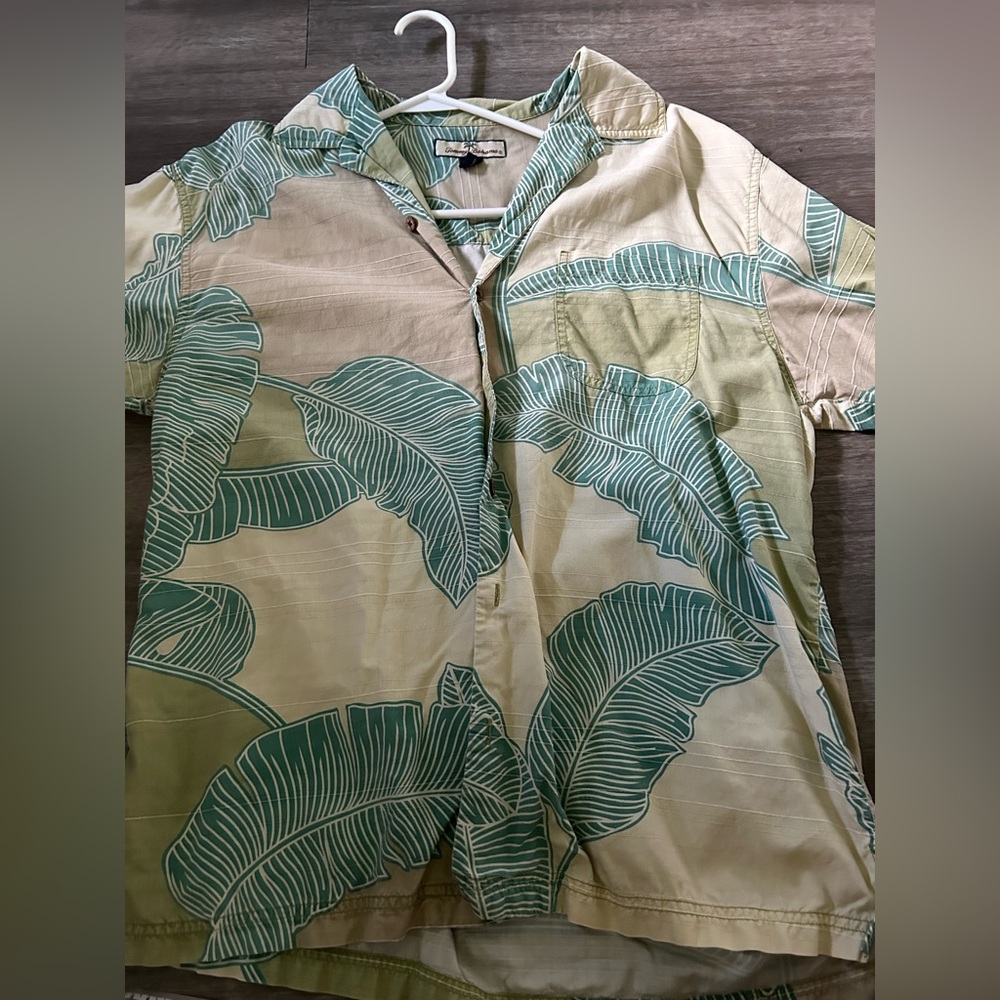 Tommy Bahama Green and Cream Leaf Shirt
